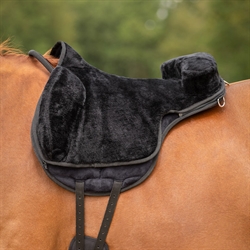 QHP Bareback pad Super Soft /Sort - Vist på hesteryg